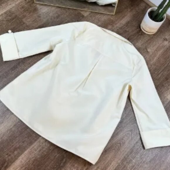 Tuckernuck beige Poplin Thick Blouse Faux Pearl Bar Sleeves and Collar - Picture 5 of 7